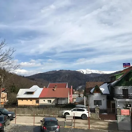 Kalinderu Adet ,langa Partie